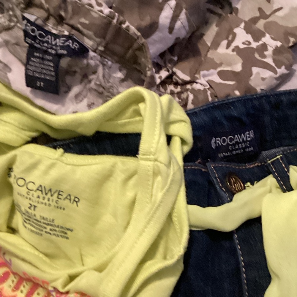 Girls 2T bundle - Picture 13 of 16
